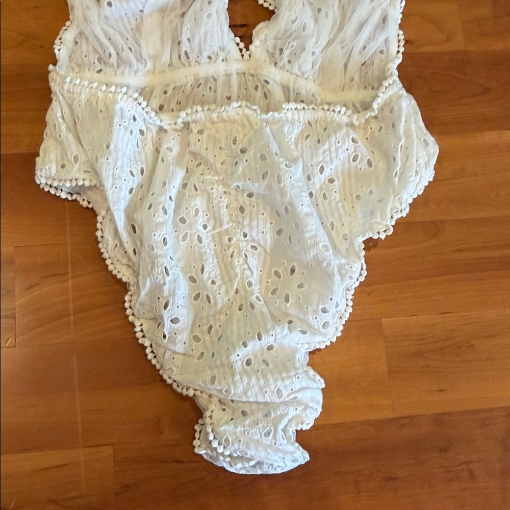 LoveShackFancy Peony White Eyelet Bodysuit NEW size L feminine top body suit - Picture 7 of 14
